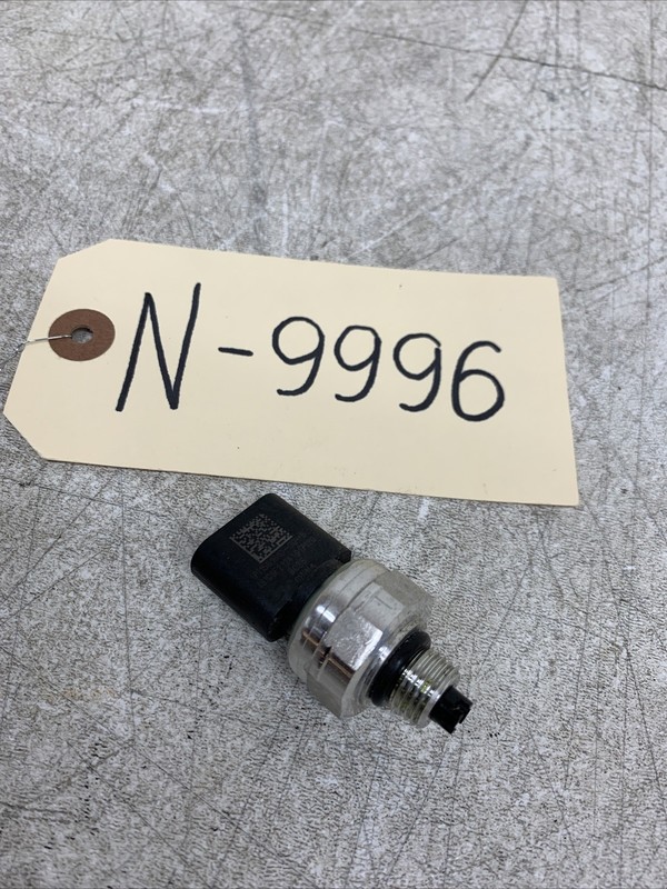 20-25 Tesla Model 3-Y PT Sensor High Pressure 1581610-00-B OEM Genuine 9996 B134