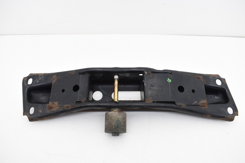 03-08 NISSAN 350Z Z33 A/T AUTOMATIC TRANSMISSION MOUNT BRACKET OEM KW51