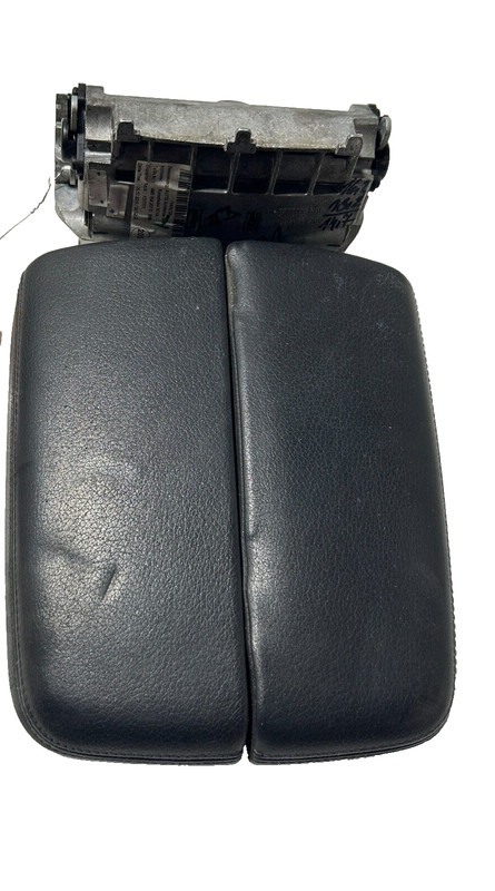 AUDI Q7 2017-2019 CENTER CONSOLE ARMREST ARM REST STORAGE LID COVER OEM BLACK