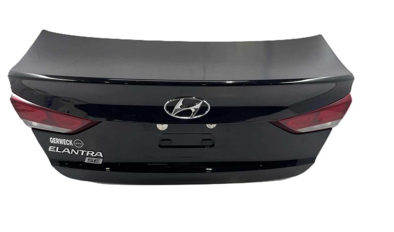 2017-2018 Hyundai Elantra Sedan SE Sedan Rear Trunk Hatch Assembly Pit Scratch