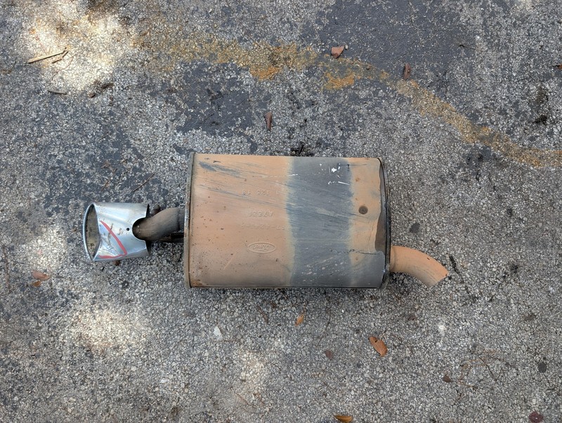 Right Exhaust Muffler 2018 Ford Explorer JB5Z-5230-B 2019