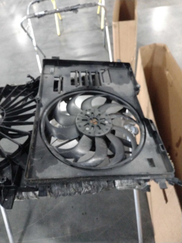 Used Engine Cooling Fan Motor fits: 2023 Ford Transit connect fan assembly 2.0 G