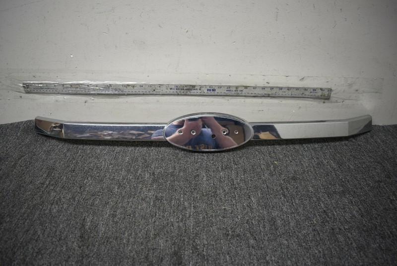 2009-2012 FORD FLEX TOP CHROME GRILLE FACTORY OEM
