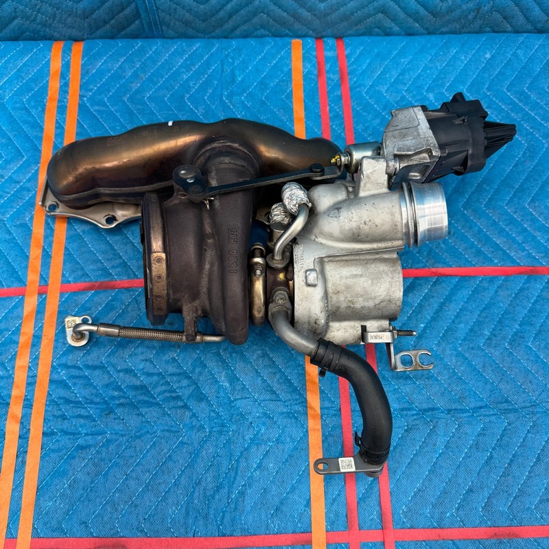 2012–2016 BMW 328i F30 N26 2.0L Turbocharger With Exhaust Manifold Assembly OEM