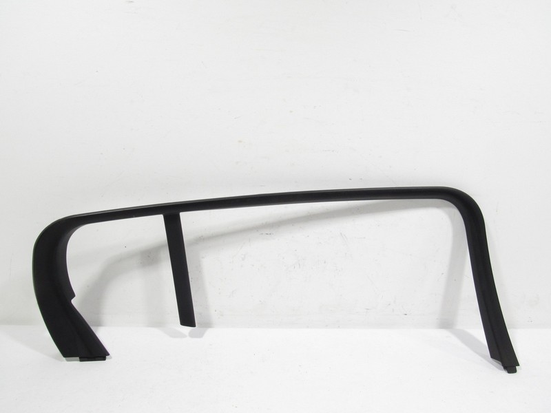 18-23 Kia Stinger GT1 2019 Rear Left Driver Window Frame Cover Panel Trim |