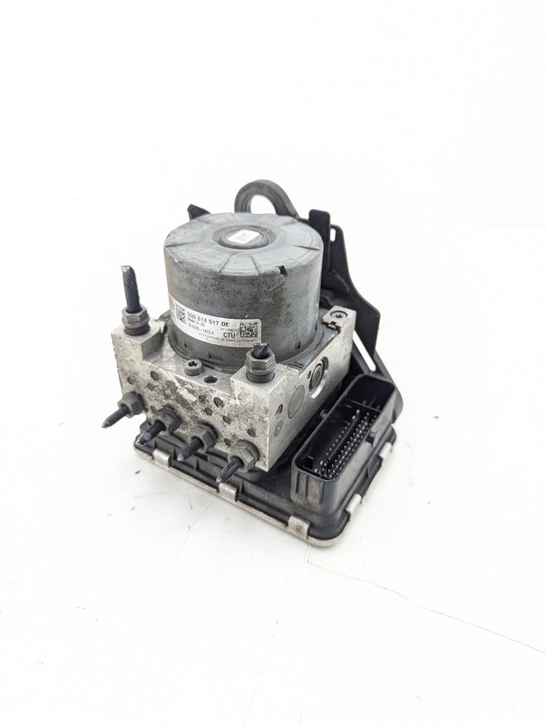 2018-2023 Volkswagen Atlas OEM 2.0L Engine ABS Brake Pump Module 5Q0614517