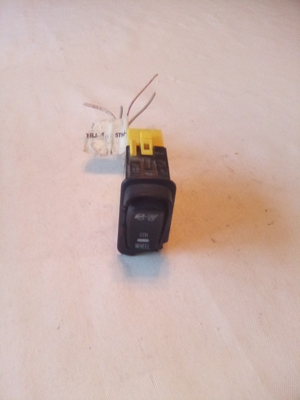 Mack 82280755 Fifth Wheel Slide Switch W/Connector "READ DESCRIPTION"
