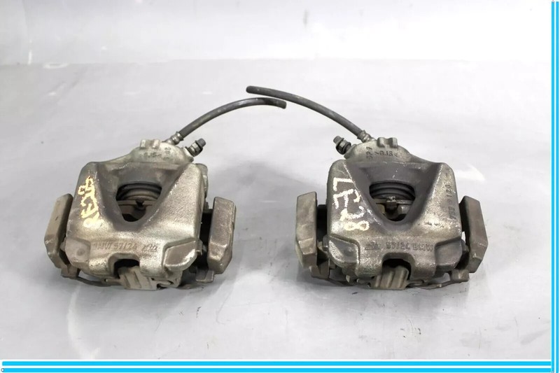 12-15 BMW X1 Front Right & Left Side Brake Caliper Calipers Set of 2 Pc OEM
