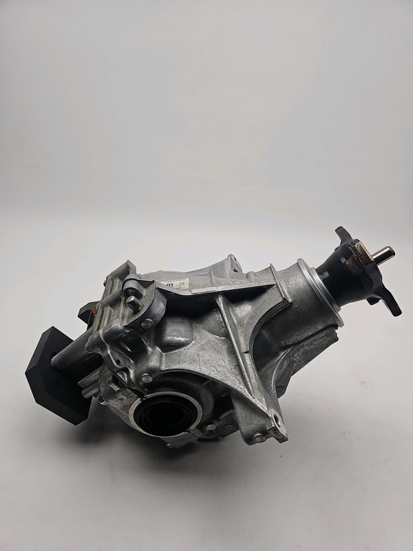 2024-2025 Mazda CX-90 Rear Differential Carrier 3.3L AWD 9k Miles OEM