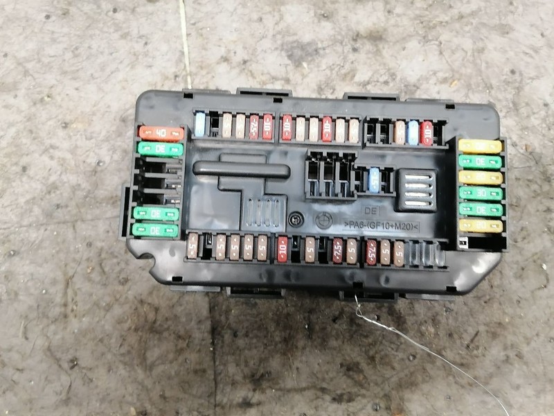 Fuse Junction Box Engine Fits 12-18 BMW 320i 1497921