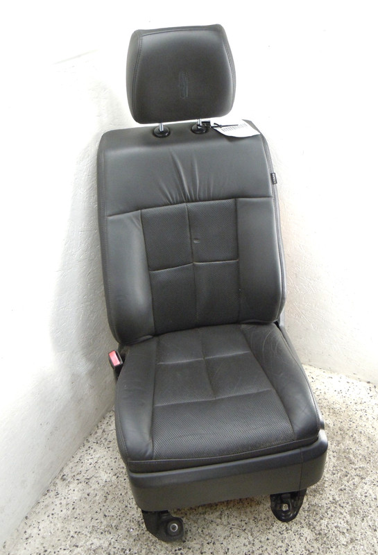 13 14 Lincoln Navigator Front Seat Left Electric 10 Way Heated Cooled Screen