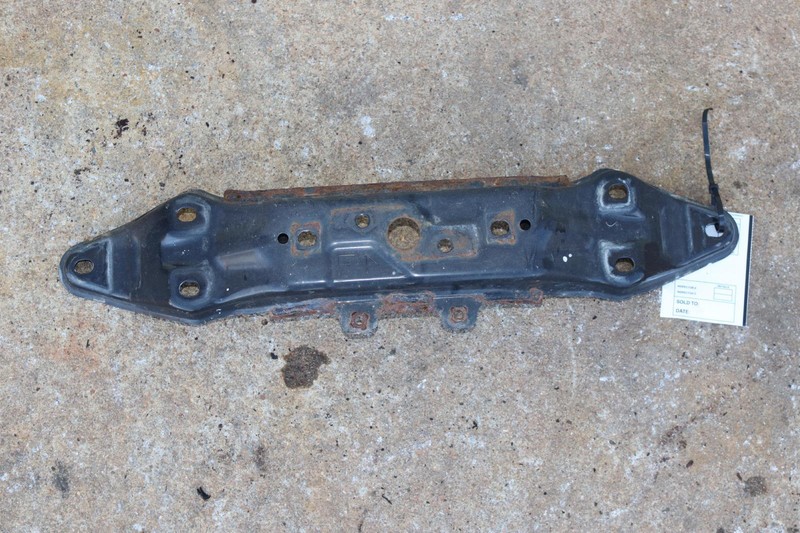 2018-2023 SUBARU CROSSTREK AWD A/T TRANSMISSION CROSSMEMBER SUBFRAME BRACKET OEM