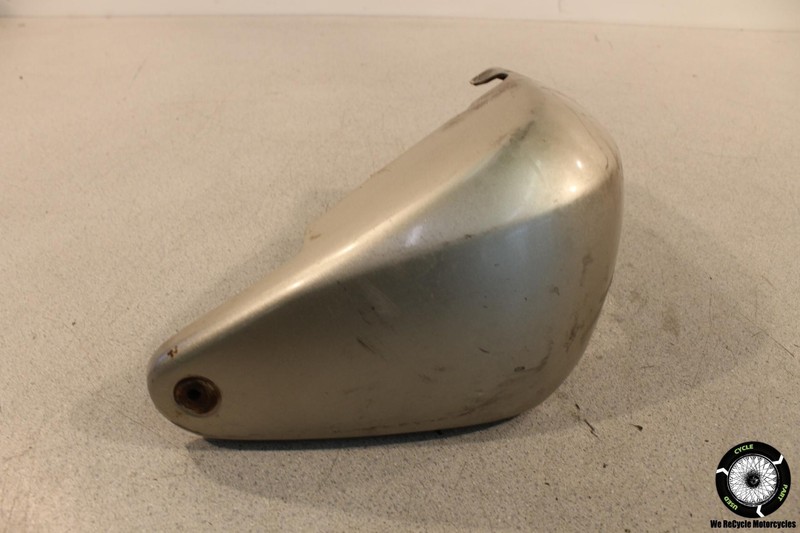 2001 Yamaha Road Star XV1600AT RIGHT SIDE COVER PANEL GUARD PLASTIC XV 1600 01