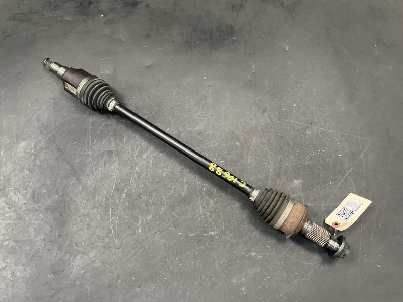 Rear Left Axle Shaft 2019 Chevrolet Equinox 84241268 2018 2020 2021 2022 2023