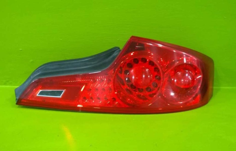 06 G35 CPE PASSENGER RIGHT TAILLIGHT LAMP OEM 3642-25