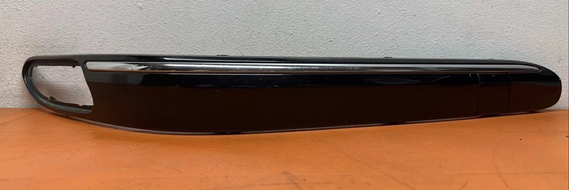 2038852221 | 01 - 2006 MERCEDES C230 RIGHT FRONT BUMPER MOULDING BLACKRH OE
