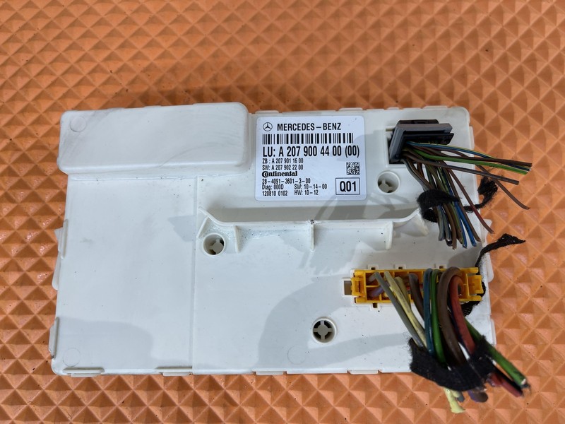 10-17 Mercedes W207 E350 E550 Coupe Rear Window Regulator Module 2079004400