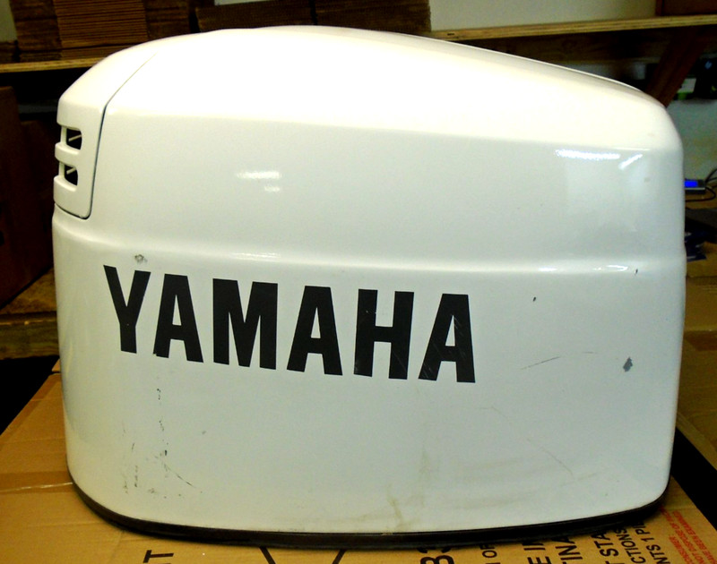 White YAMAHA 200hp OX66 OUTBOARD TOP COWLING ASSY SALTWATER SERIES II 200 hp V6