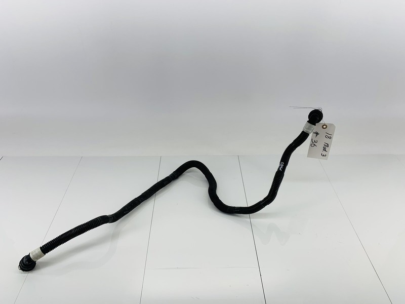 17-23 TESLA MODEL 3 REAR CENTER TUNNEL RETURN COOLING HOSE TUBE PIPE OEM
