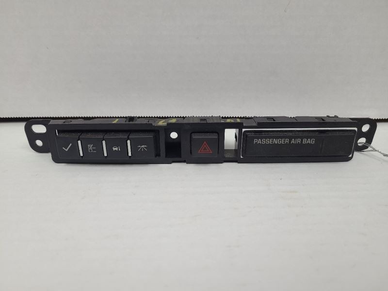 2007 - 2012 GMC Acadia Dashboard Hazard Buttons Control Switch Panel Unit 564767