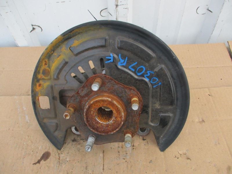 2013-2019 NISSAN SENTRA RIGHT FRONT SPINDLE 1.8L AT FWD 32164