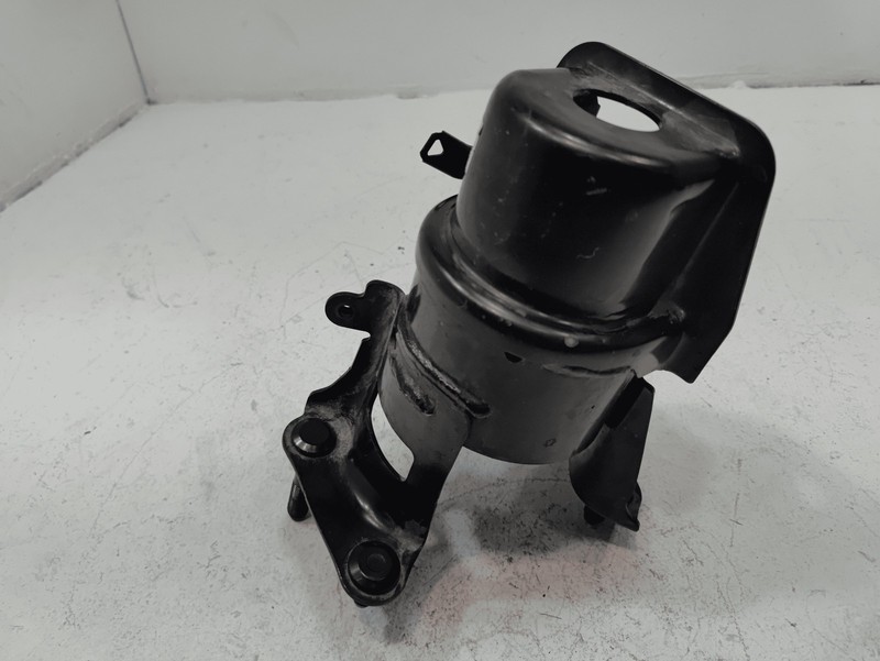 2018-2024 TOYOTA CAMRY 2.5L ENGINE MOTOR REAR MOUNT INSULATOR BRACKET OEM