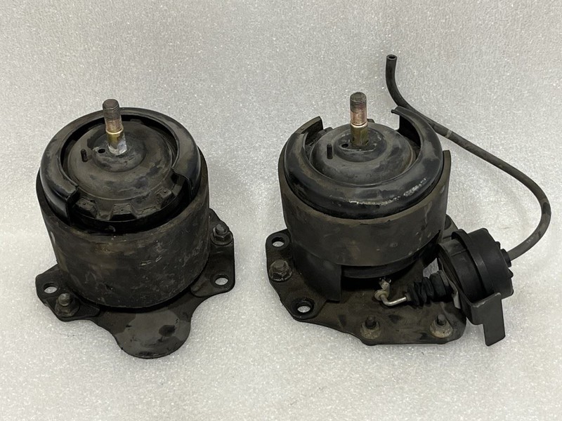 1997 1998 1999 ACURA CL MOTOR ENGINE MOUNTS PAIR 3.0L 6 CYLINDER