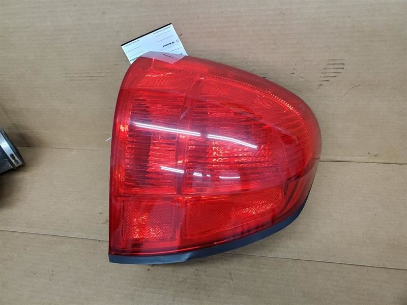 Driver Tail Light Quarter Panel Mounted Fits 03-11 LINCOLN & TOWN CAR 272329