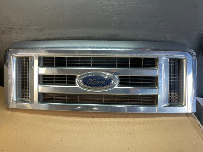 2008 to 2014 Ford Econoline E150 E250 Front Upper Chrome Grill Grille ae3594 DG