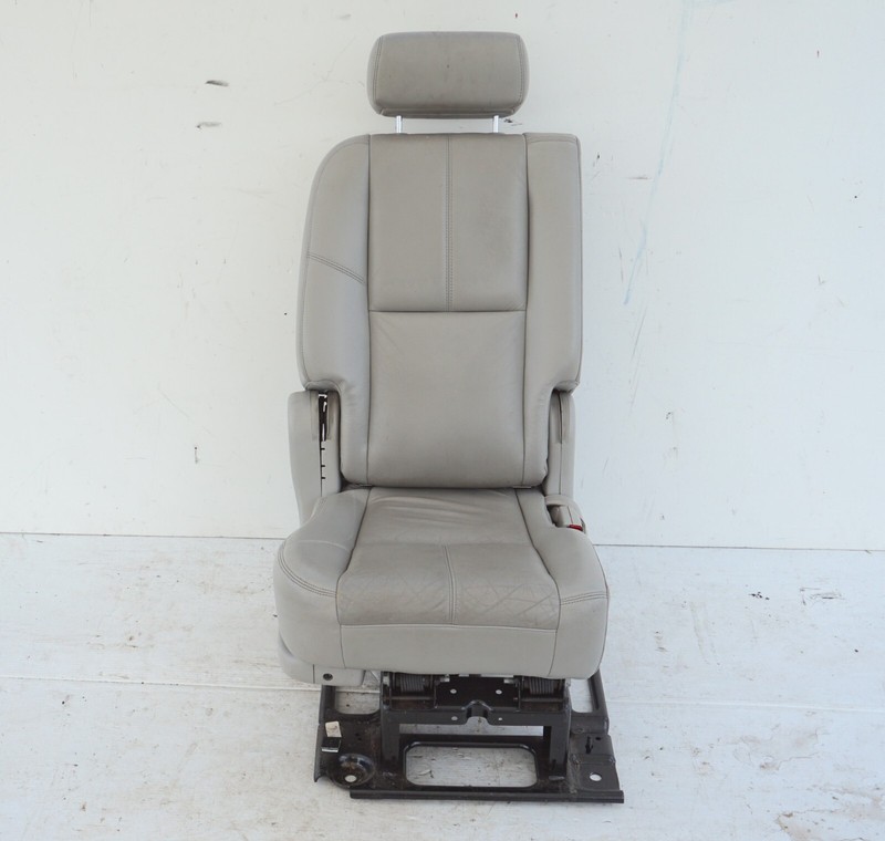 2007 - 2013 Chevy Suburban REAR 2ND ROW SEAT RIGHT PASSENGER SEAT OEM