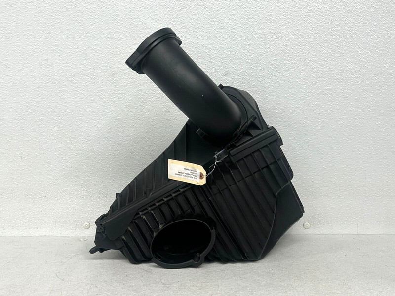 ⭐2011-2018 PORSCHE CAYENNE 3.6L ENGINE AIR INTAKE CLEANER FILTER BOX OEM LOT2542