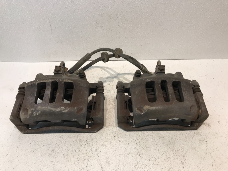 06-11 LINCOLN TOWN CAR FRONT LEFT DRIVER RIGHT PASSENGER BRAKE CALIPER OEM 47K