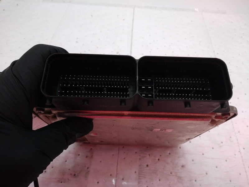2018 Volkswagen Passat Engine Control Module ECM 2.0L OEM 81000 Miles