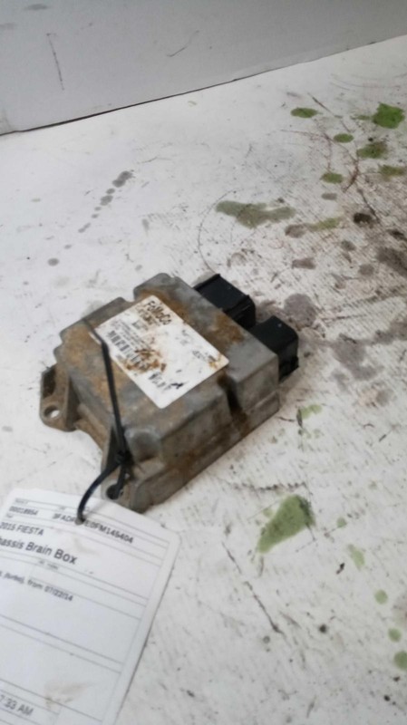 Used Air Bag Module fits: 2015 Ford Fiesta Air Bag 1.0L turbo from 07/22/14 Grad