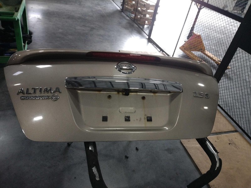 2012 Nissan Altima Deck Lid Trunk Lid White OEM Good Condition 4DR Sedan