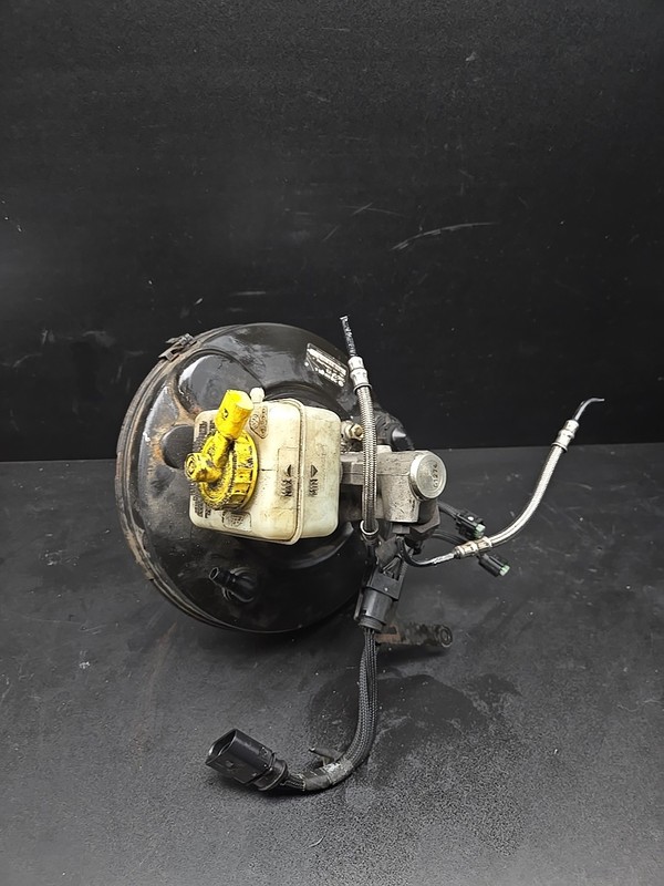 2000-2002 Audi TT Mk1 Vacuum Brake Booster Master Cylinder Tank W Stability