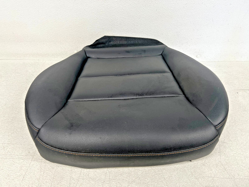 ⭐2019-2023 CADILLAC XT4 FRONT LEFT SIDE SEAT LOWER CUSHION BLACK OEM LOT2679
