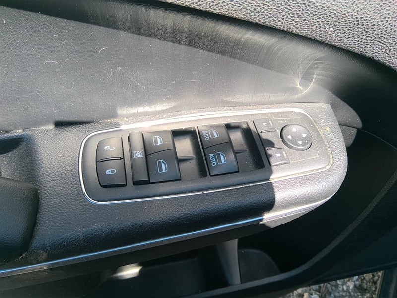 Driver Front Door Switch Driver's Master Fits 17-23 PACIFICA 1728236