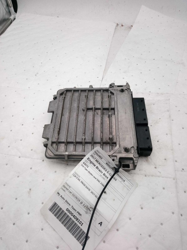 2017 MERCEDES E-CLASS Engine Control Module ECM 2.0L OEM 107K Miles NJ25-25823