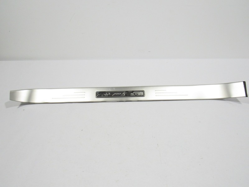 Bentley Continental GT 2013 Right Door Kick Plate Sill Scuff Step 11-18 ;:O