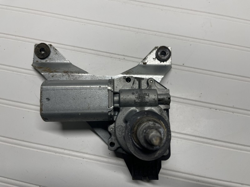 02-06 Cadillac Escalade Rear Wiper Motor Assembly Tested Oem