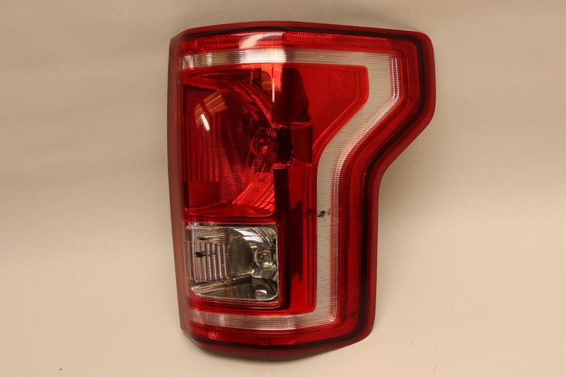 2015-2017 FORD F-150 F150 REAR RIGHT PASSENGER SIDE TAIL LIGHT BRAKE LAMP OEM