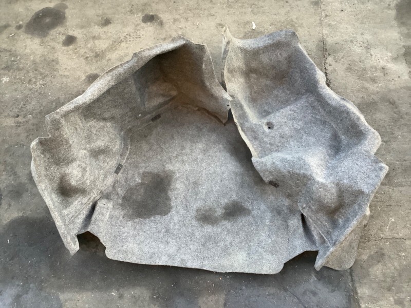 96-00 Honda Civic 4DR TRUNK CARPET OEM