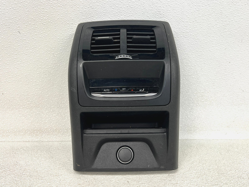 ⭐2018-2024 BMW X3 XDRIVE REAR CENTER AIR VENT GRILLE CONSOLEOEM LOT2593