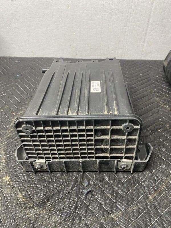 2014 Ford E-250 Fuel Vapor Charcoal Canister Assembly OEM