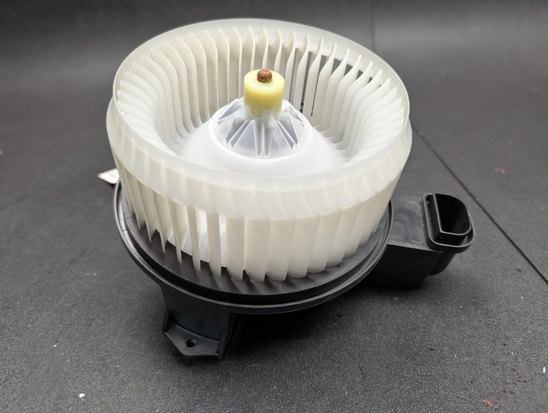 HVAC Blower Motor 2018 Jaguar XE S GX73-19E624-AA 2019
