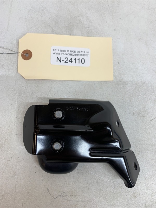 ⚡️16-20 TESLA MODEL X TRUNK CARGO LEFT SIDE TIE DOWN HOOK BRACKET 24110 B2