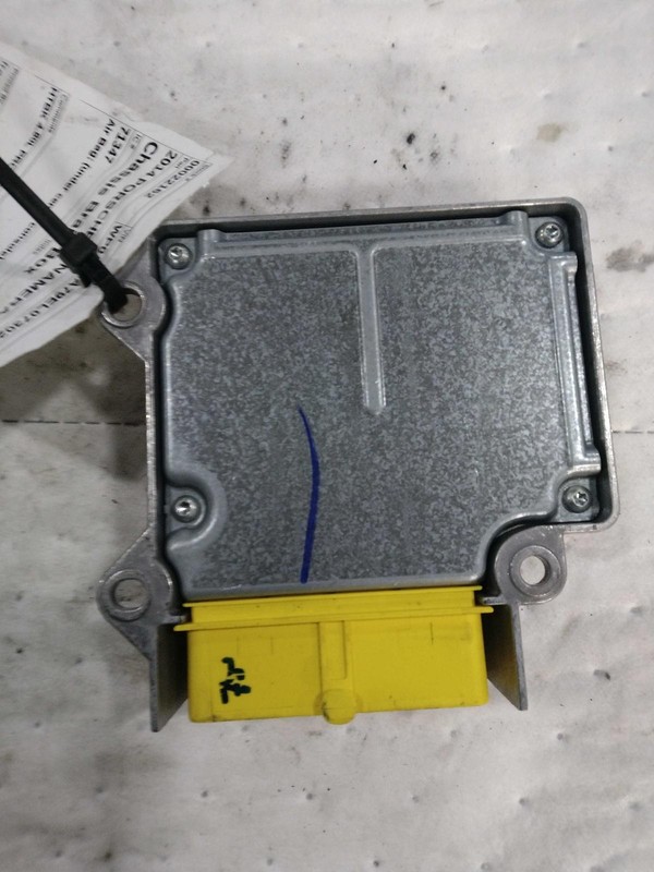 Used Air Bag Module fits: 2014 Porsche PANAMERA Air Bag under center console Gra