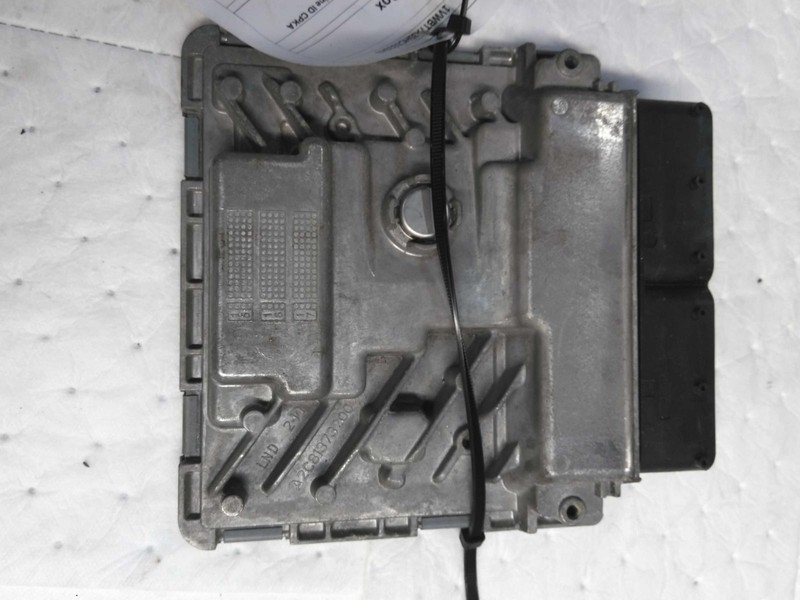 2017 Volkswagen Passat Engine Control Module ECM 1.8L OEM 06K906071AF