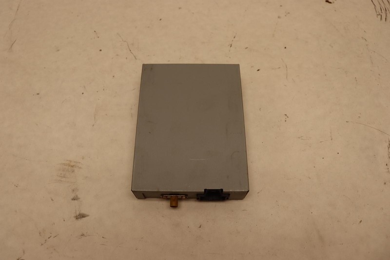 2010-2011 CHEVY SUBURBAN 1500 SATELLITE RADIO RECEIVER MODULE UNIT OEM